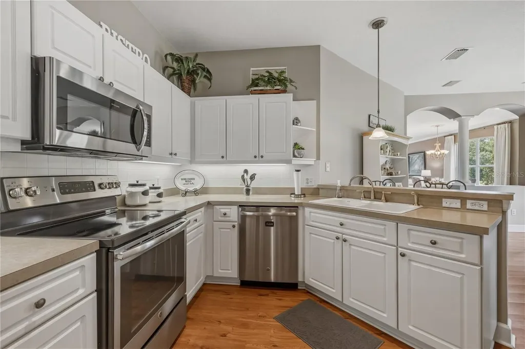 19109 White Wing Place Tampa FL 33647