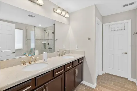 4869 Echo Court Oviedo FL 32765