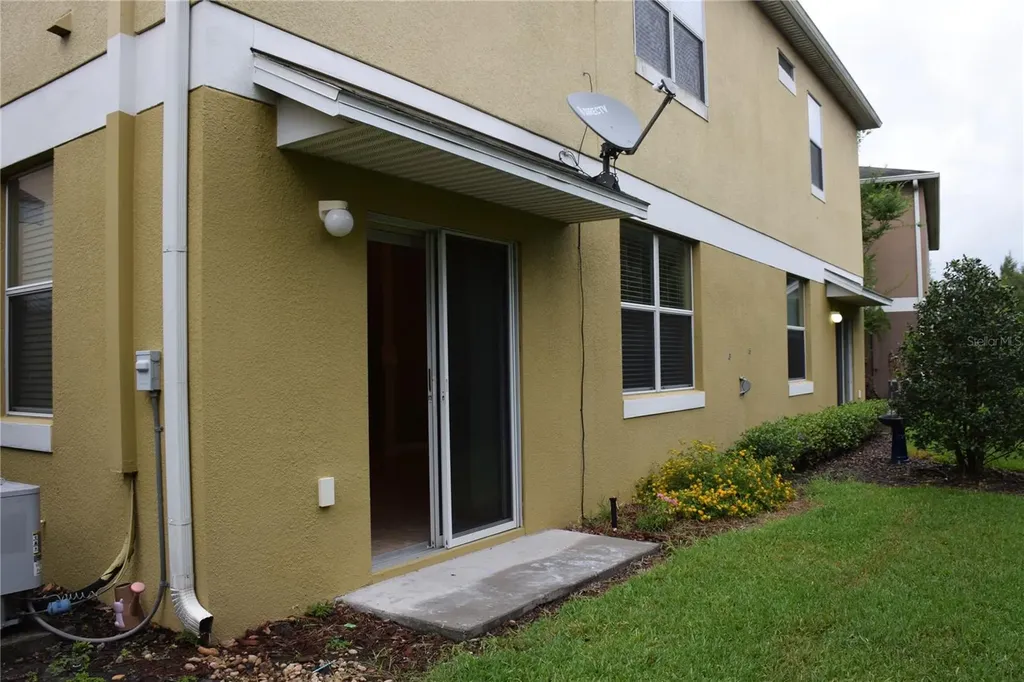 1516 Scarlet Oak Loop Winter Garden FL 34787