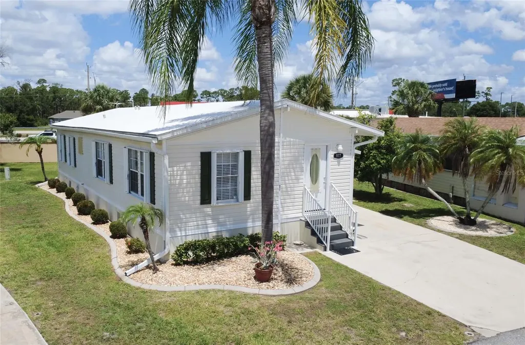 2100 Kings Highway Port Charlotte FL 33980