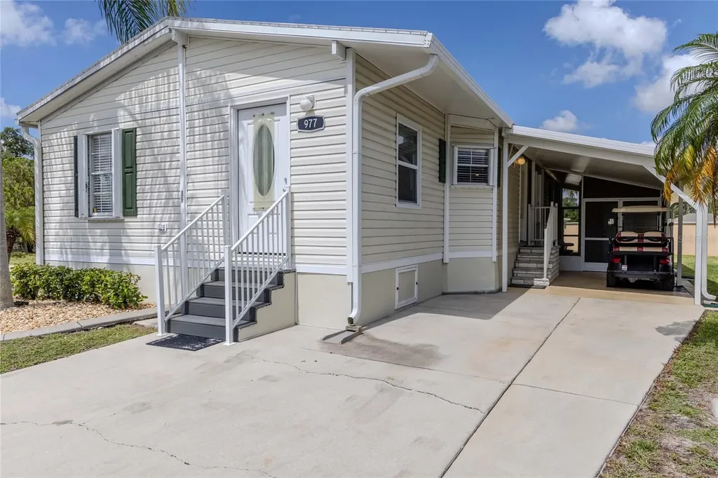 2100 Kings Highway Port Charlotte FL 33980