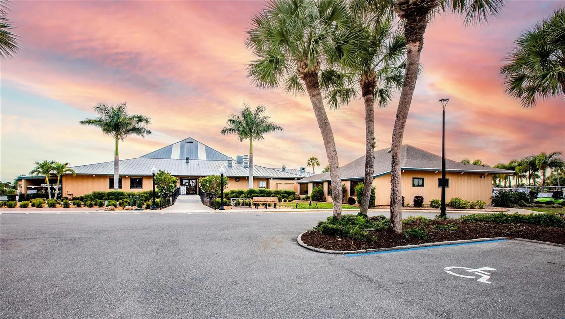 2100 Kings Highway Port Charlotte FL 33980