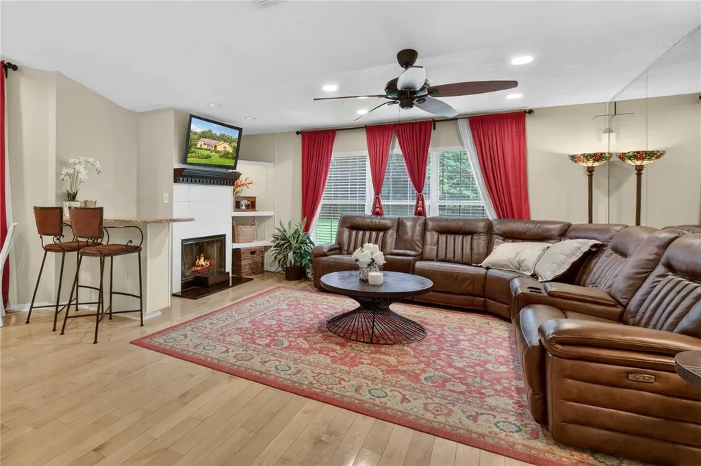 22733 Stallion Drive Sorrento FL 32776