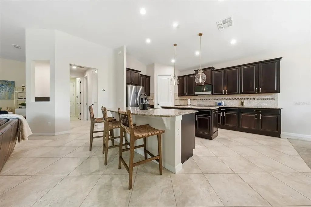 30040 Donnington Loop Mount Dora FL 32757