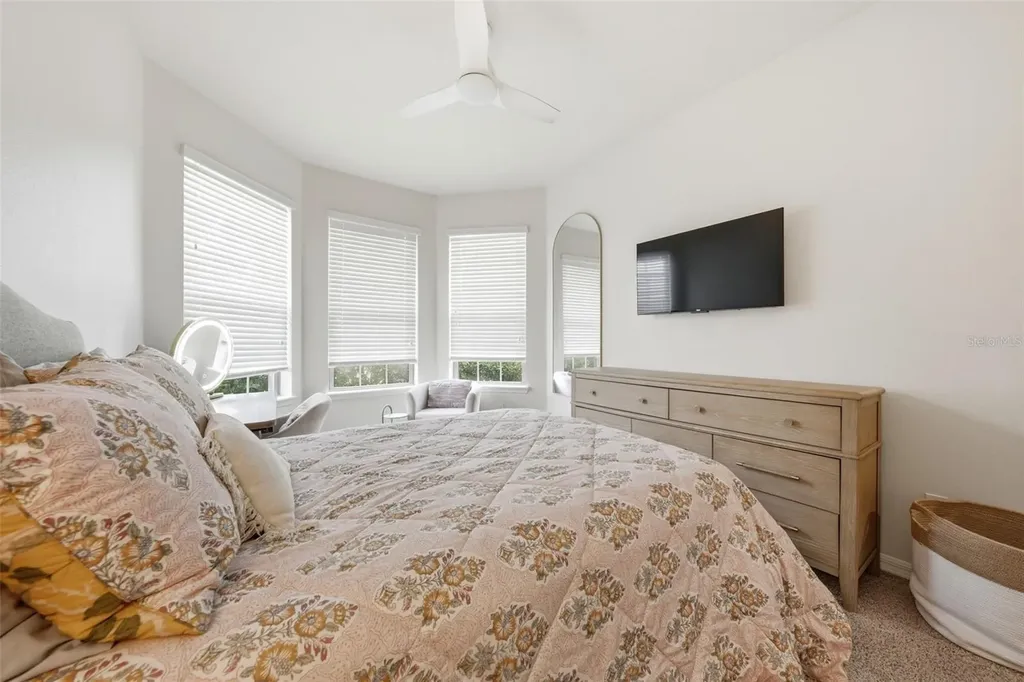 30040 Donnington Loop Mount Dora FL 32757