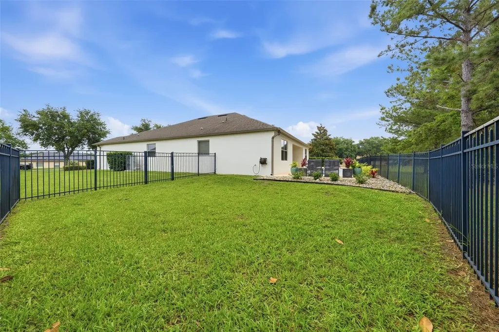 30040 Donnington Loop Mount Dora FL 32757