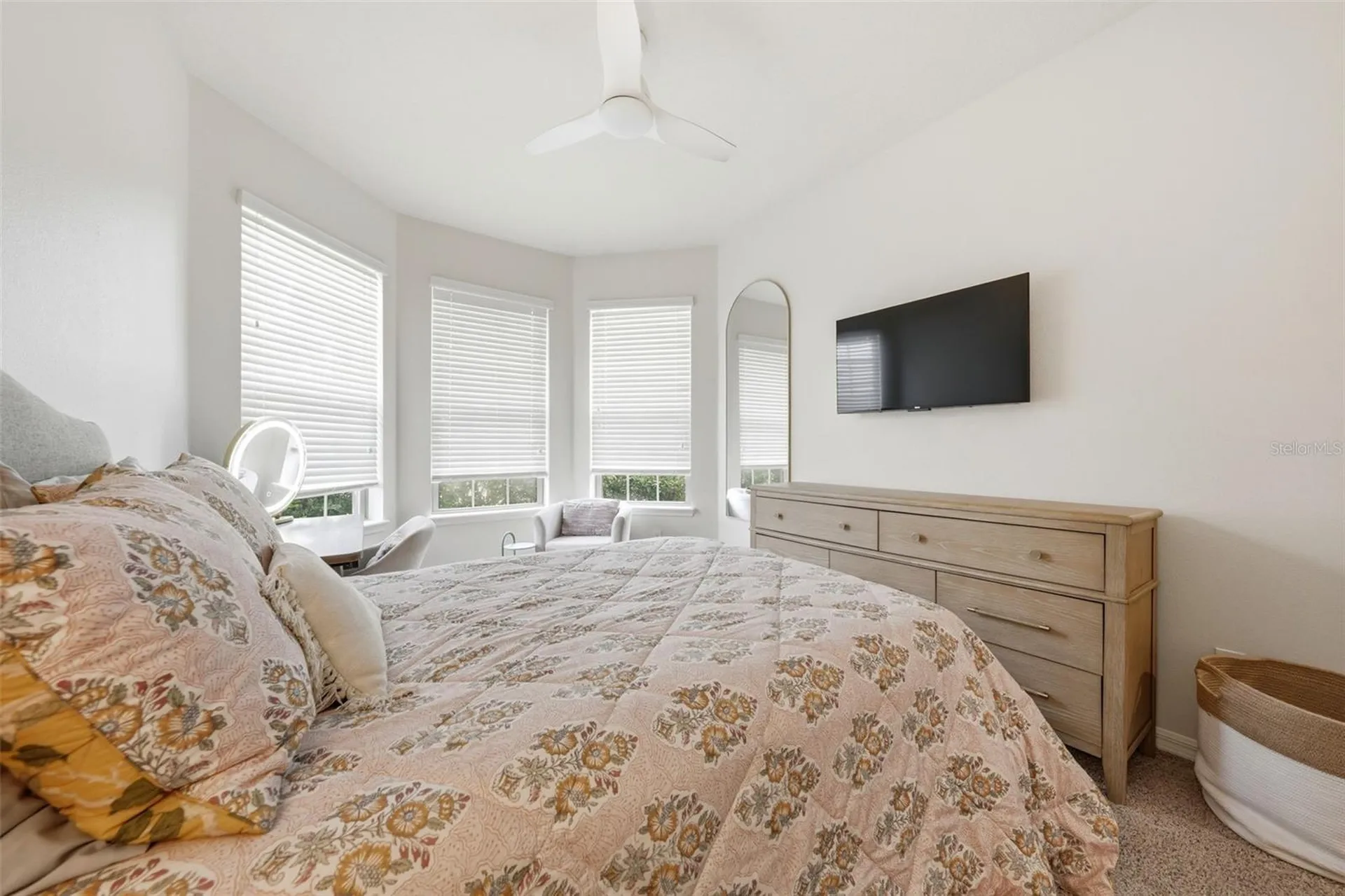 30040 Donnington Loop Mount Dora FL 32757