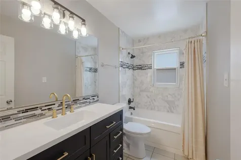 2654 Grand Cayman Street Sarasota FL 34231