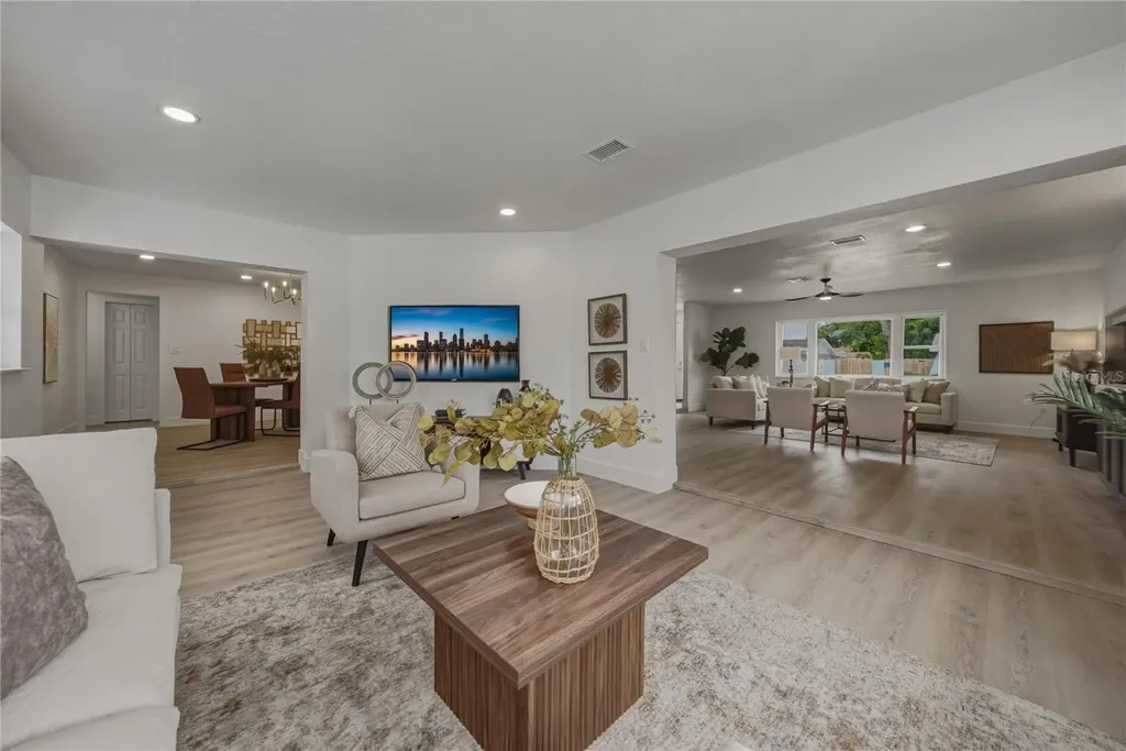 9305 120th Lane Seminole FL 33772