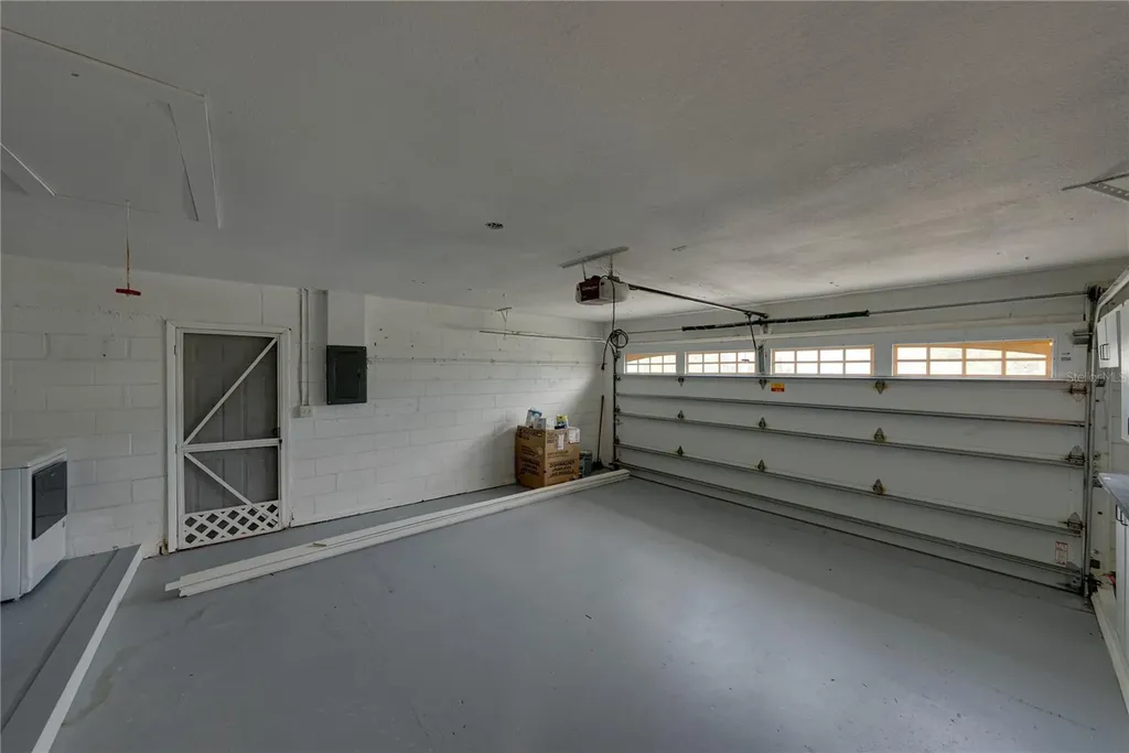 9305 120th Lane Seminole FL 33772