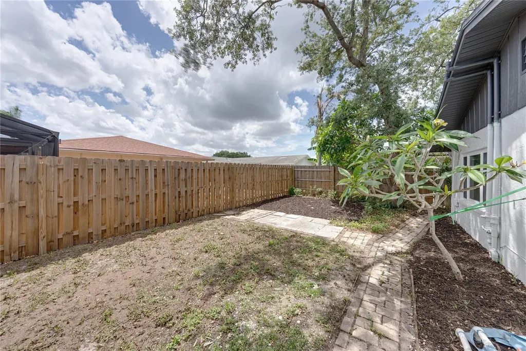 9305 120th Lane Seminole FL 33772