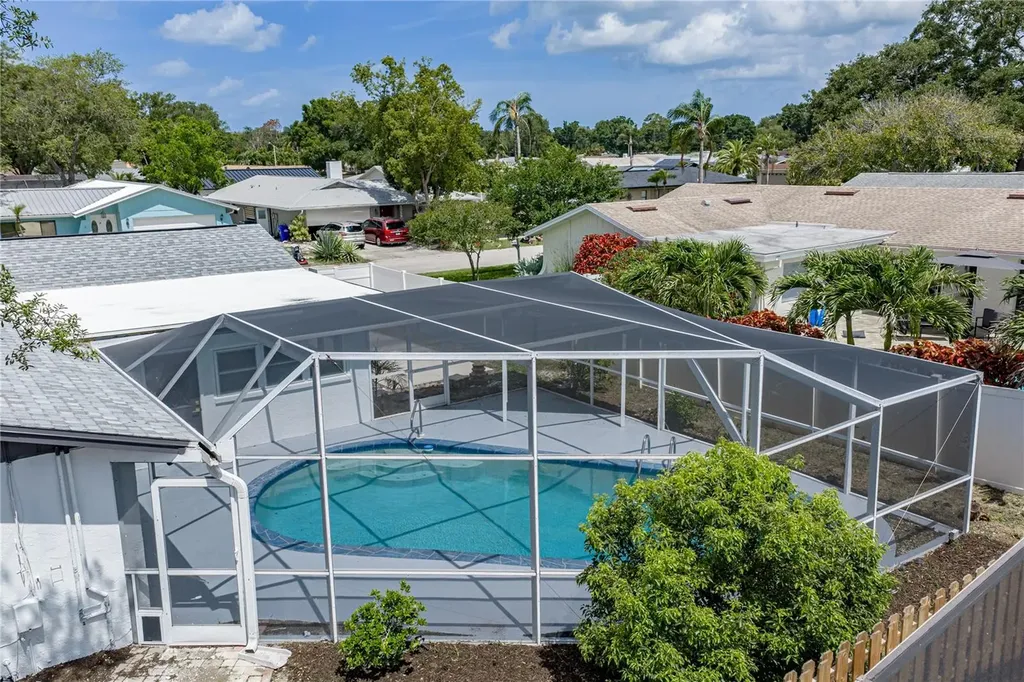 9305 120th Lane Seminole FL 33772