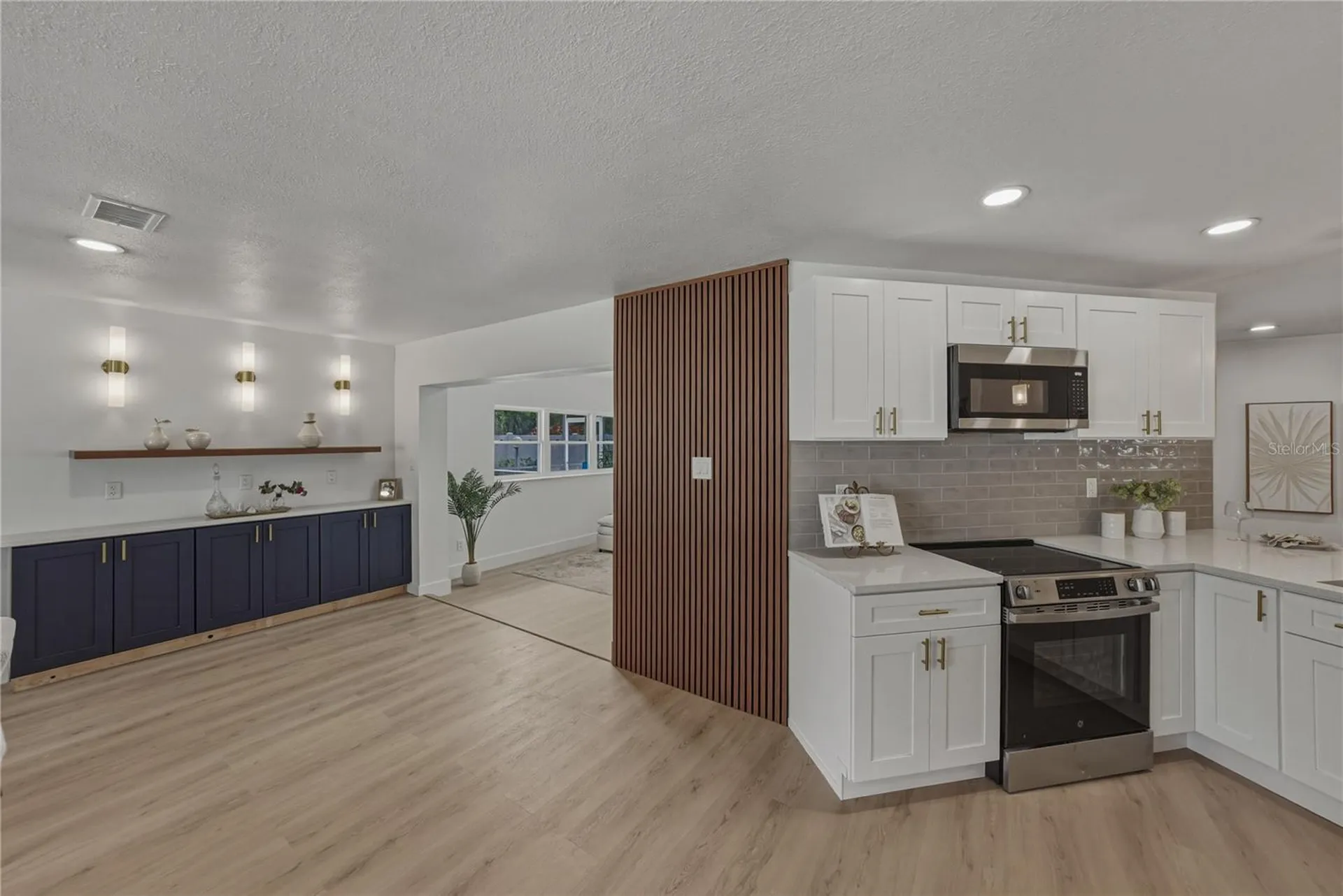 9305 120th Lane Seminole FL 33772