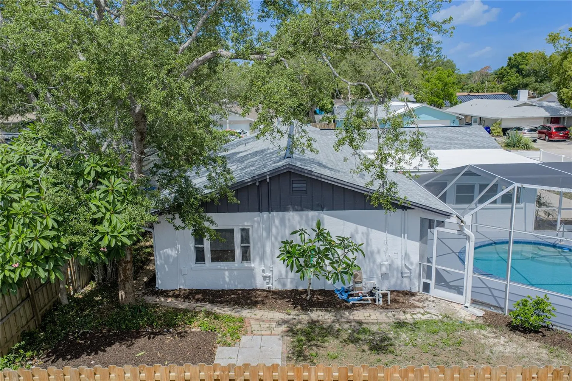 9305 120th Lane Seminole FL 33772