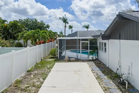 9305 120th Lane Seminole FL 33772