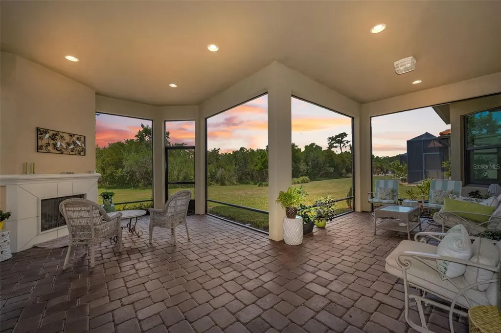 8707 Sorano Villa Drive Tampa FL 33647