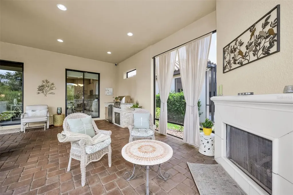 8707 Sorano Villa Drive Tampa FL 33647