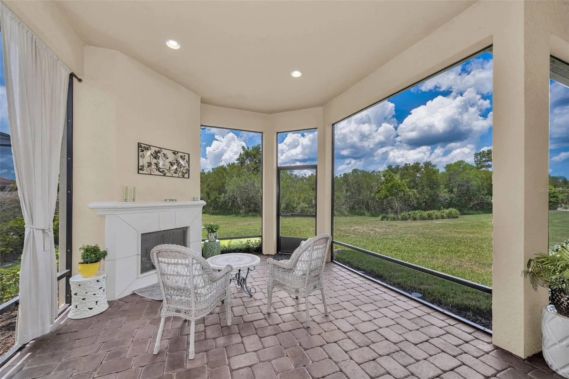 8707 Sorano Villa Drive Tampa FL 33647