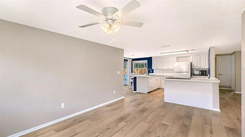 2706 White Sands Drive Sarasota FL 34231