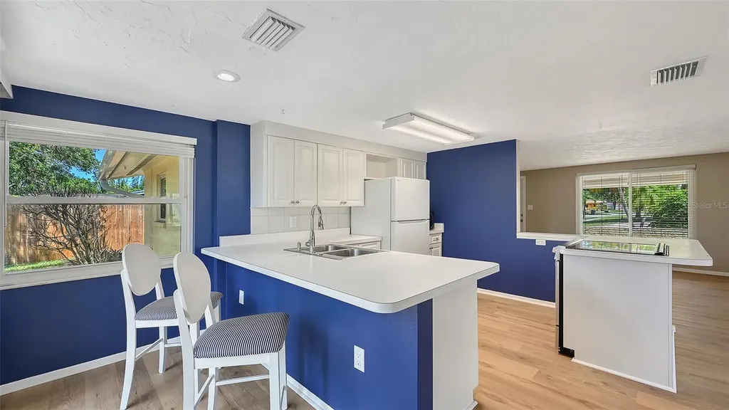 2706 White Sands Drive Sarasota FL 34231