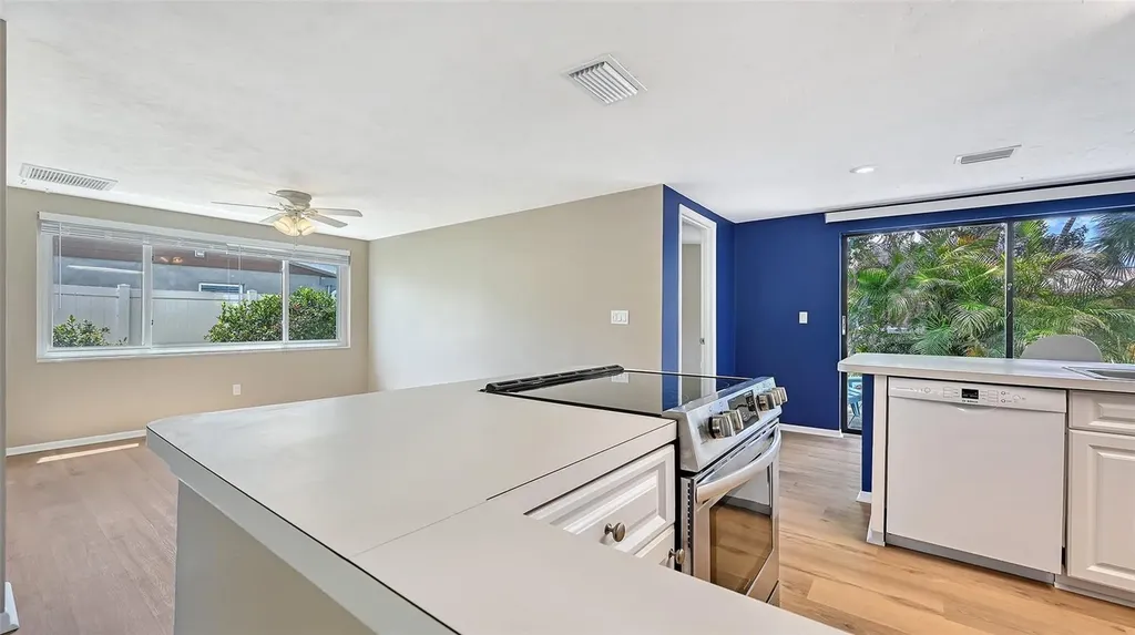 2706 White Sands Drive Sarasota FL 34231