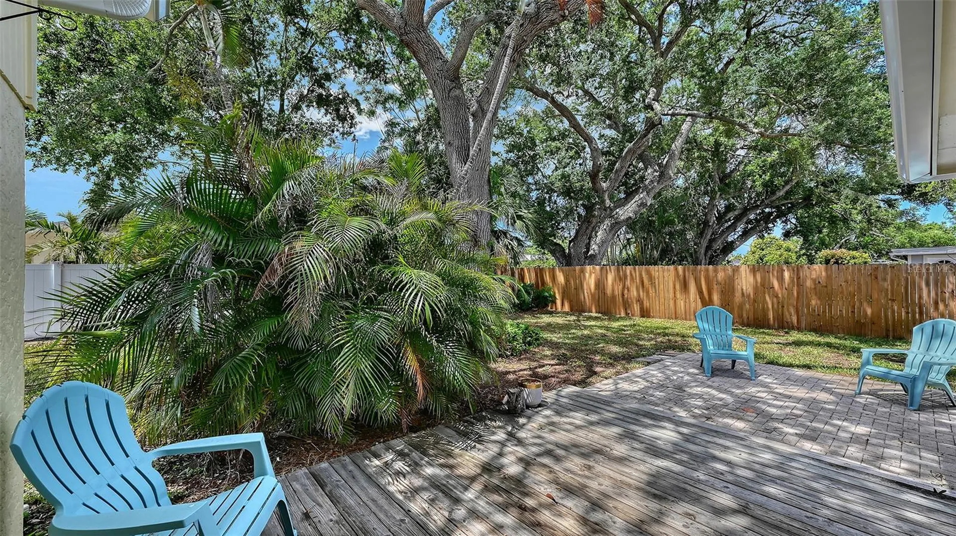 2706 White Sands Drive Sarasota FL 34231