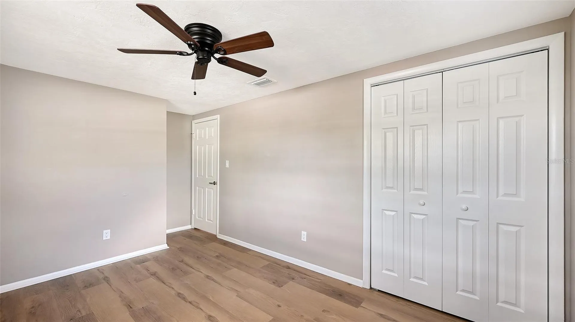 2706 White Sands Drive Sarasota FL 34231
