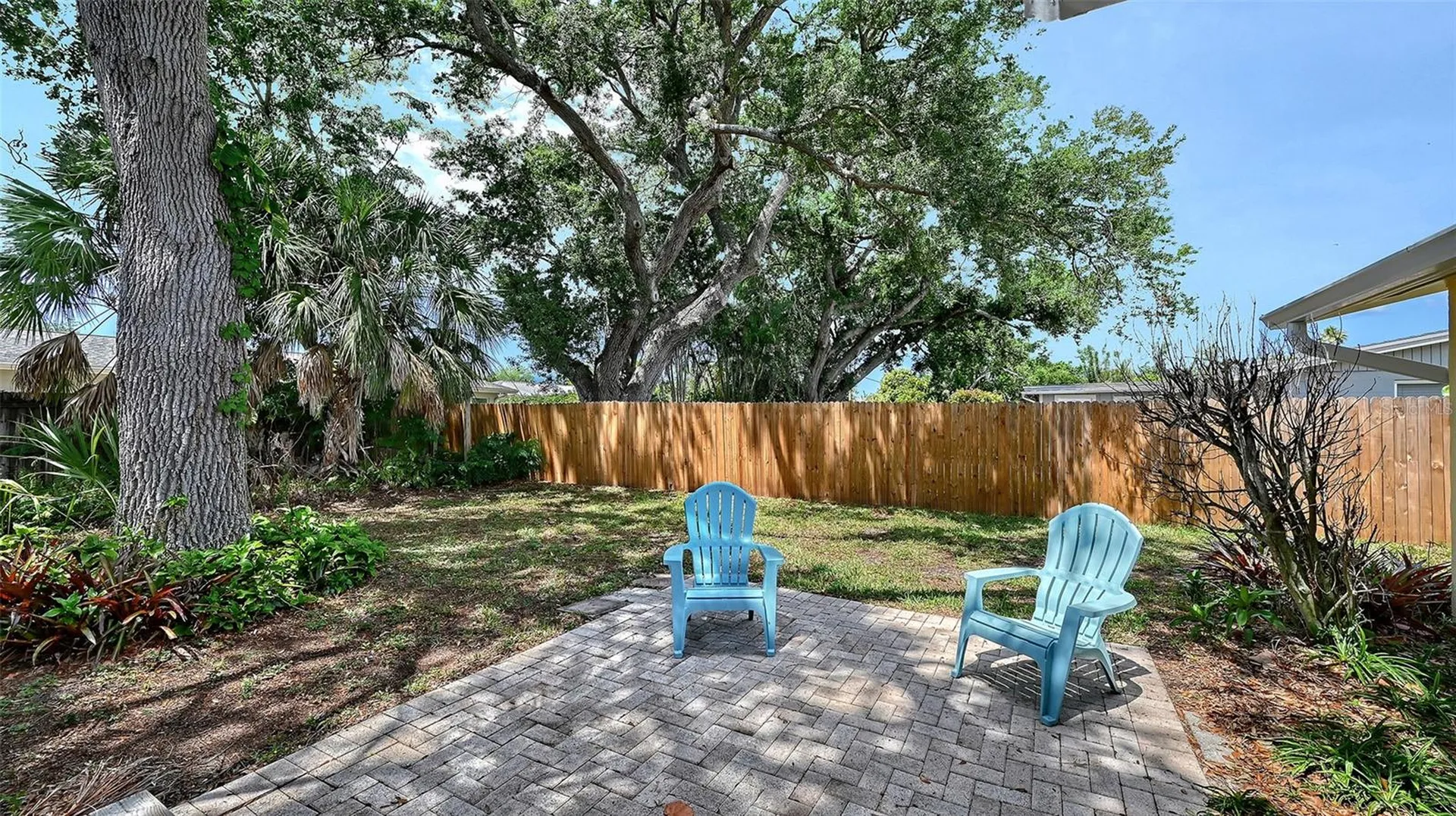 2706 White Sands Drive Sarasota FL 34231
