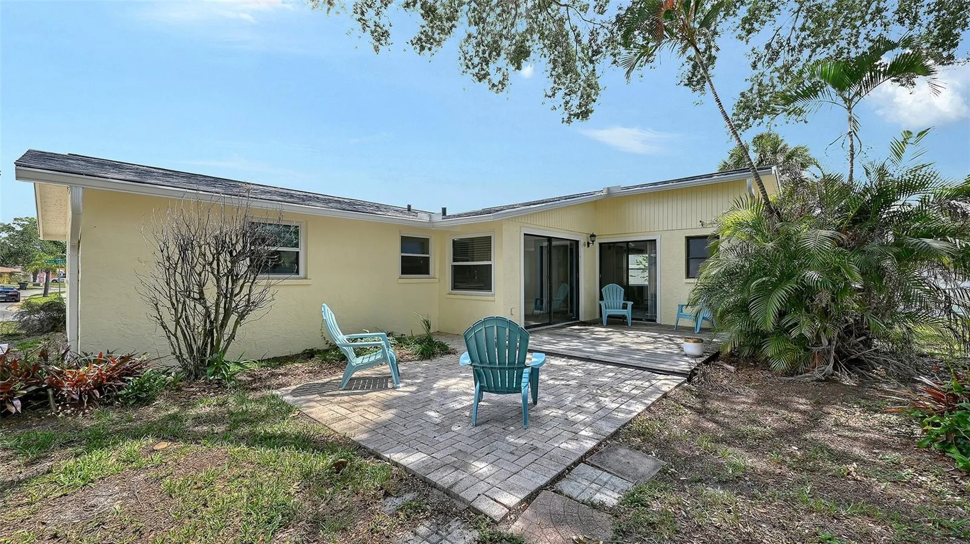 2706 White Sands Drive Sarasota FL 34231