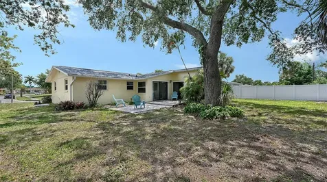 2706 White Sands Drive Sarasota FL 34231