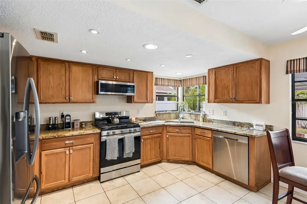 12596 93rd Way Largo FL 33773