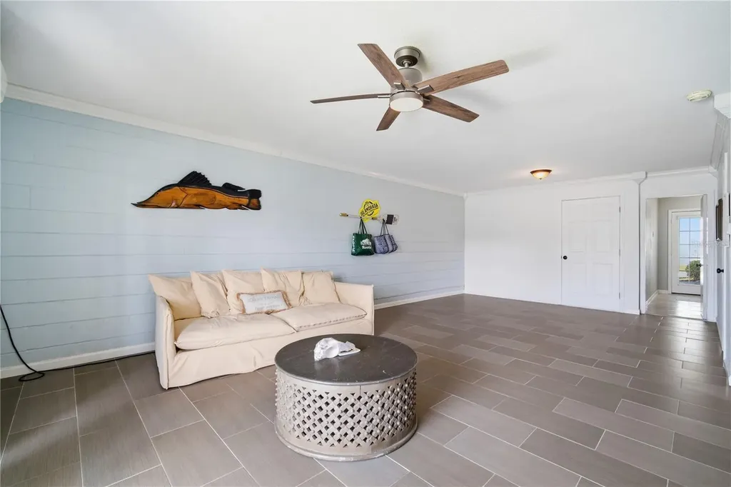 643 Garland Circle Indian Rocks Beach FL 33785