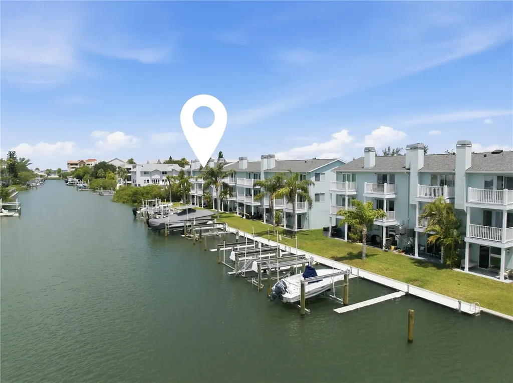 643 Garland Circle Indian Rocks Beach FL 33785