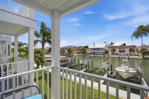 643 Garland Circle Indian Rocks Beach FL 33785