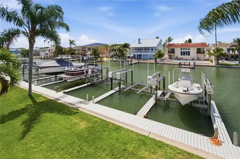 643 Garland Circle Indian Rocks Beach FL 33785