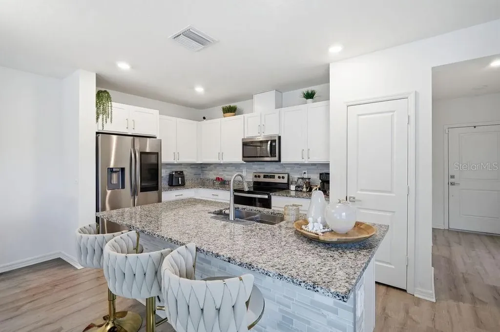 9418 Westside Hills Drive Davenport FL 33896