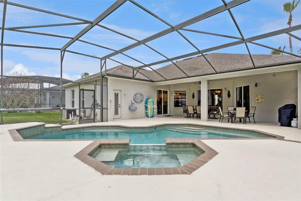 259 N Hampton Davenport FL 33897