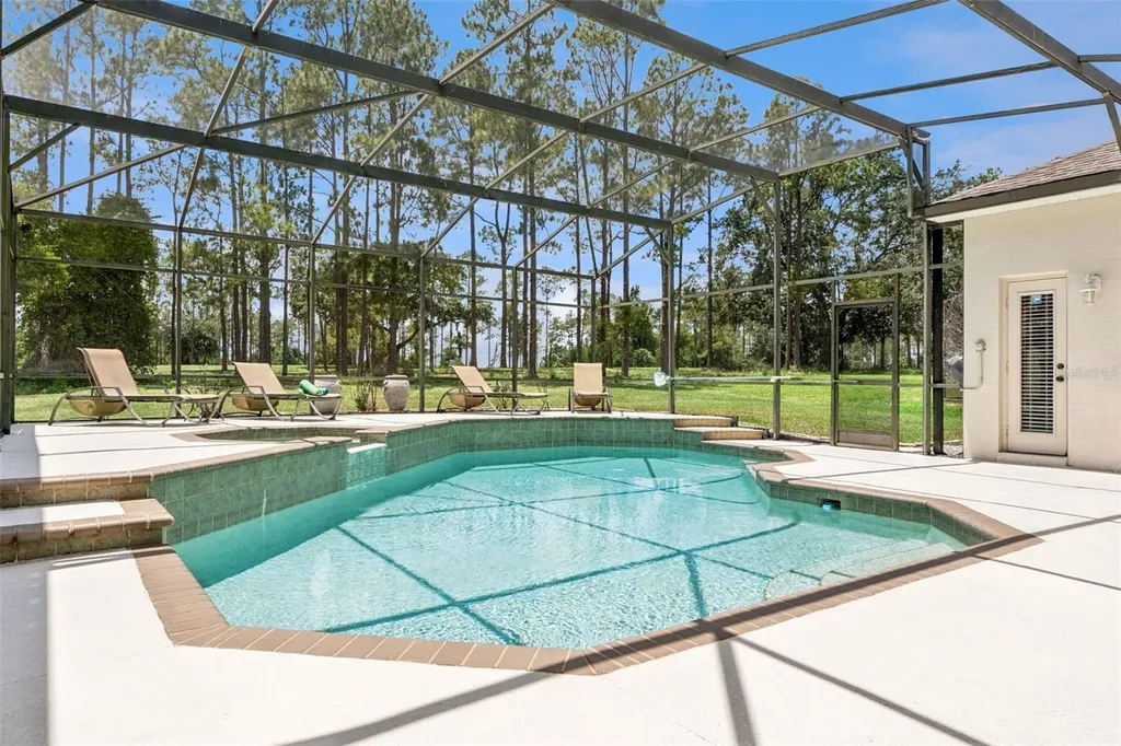 259 N Hampton Davenport FL 33897