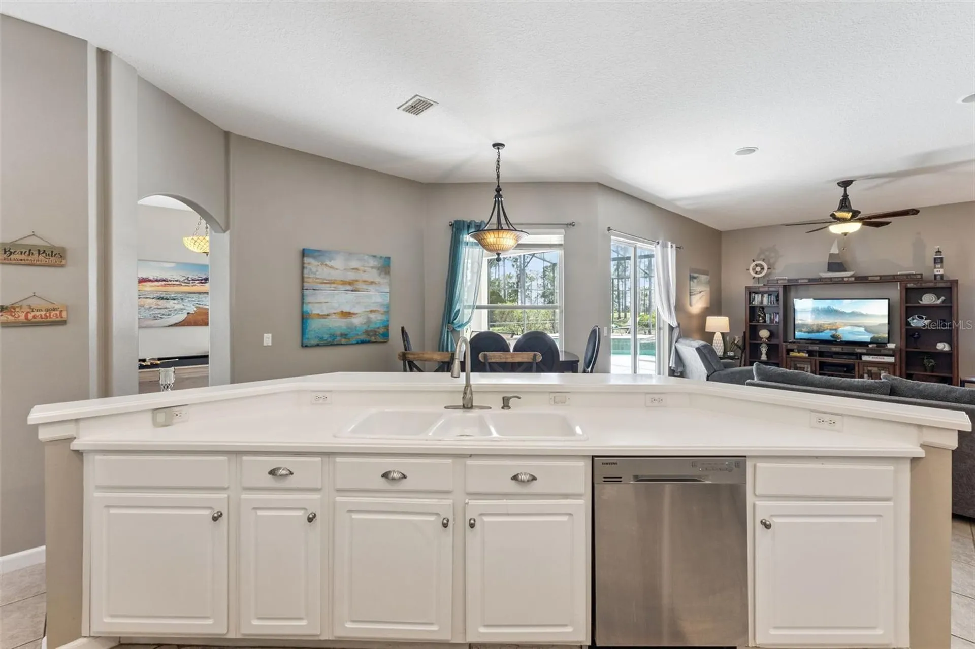 259 N Hampton Davenport FL 33897