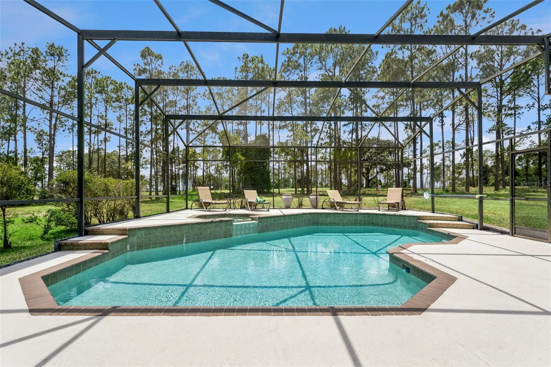 259 N Hampton Davenport FL 33897