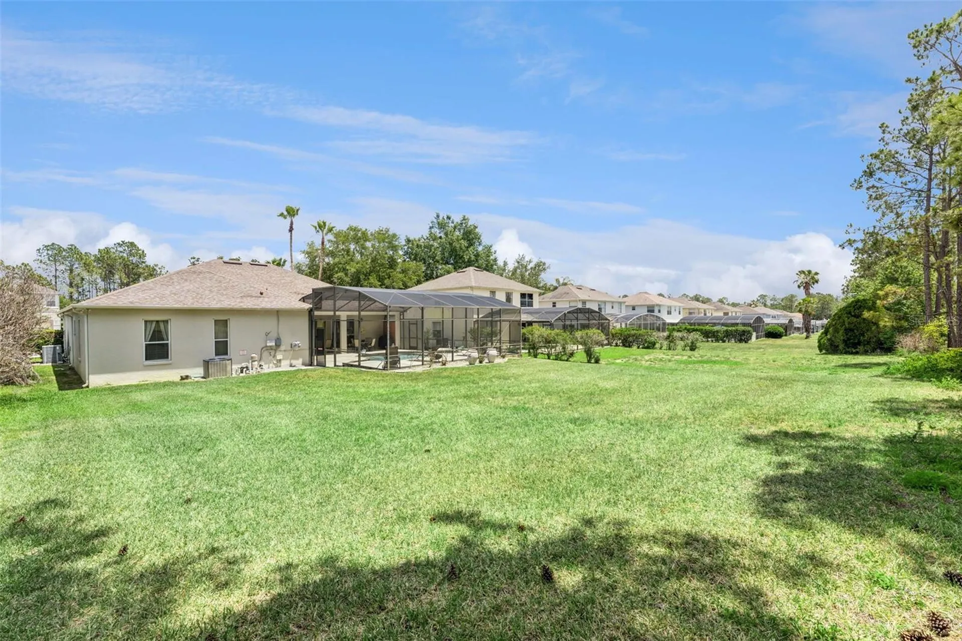 259 N Hampton Davenport FL 33897