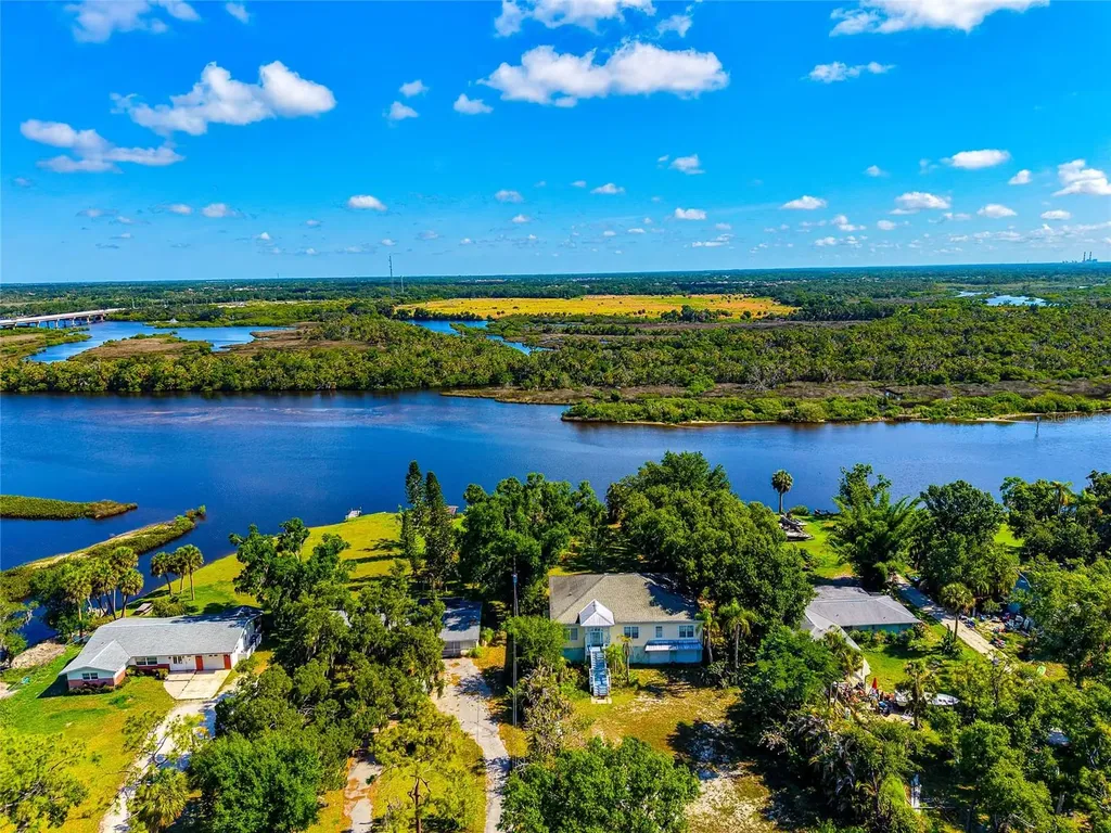 11903 Upper Manatee River Road Bradenton FL 34212
