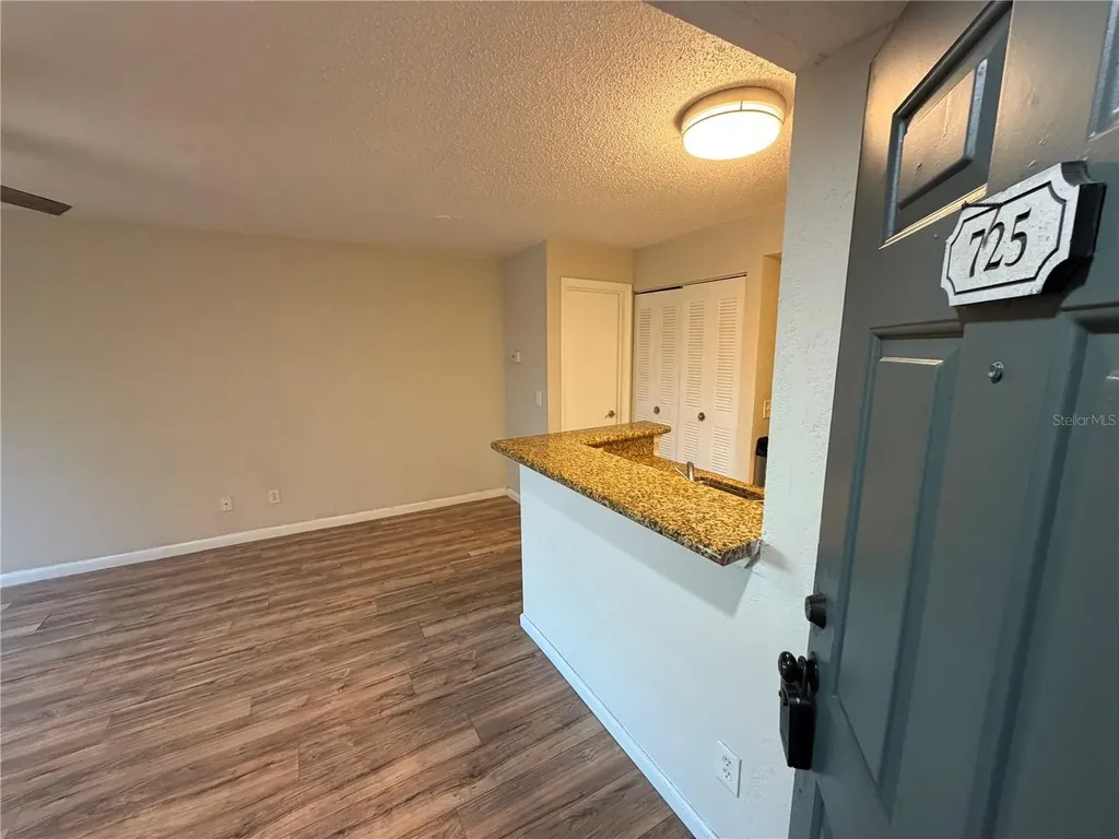 5128 Conroy Road Orlando FL 32811