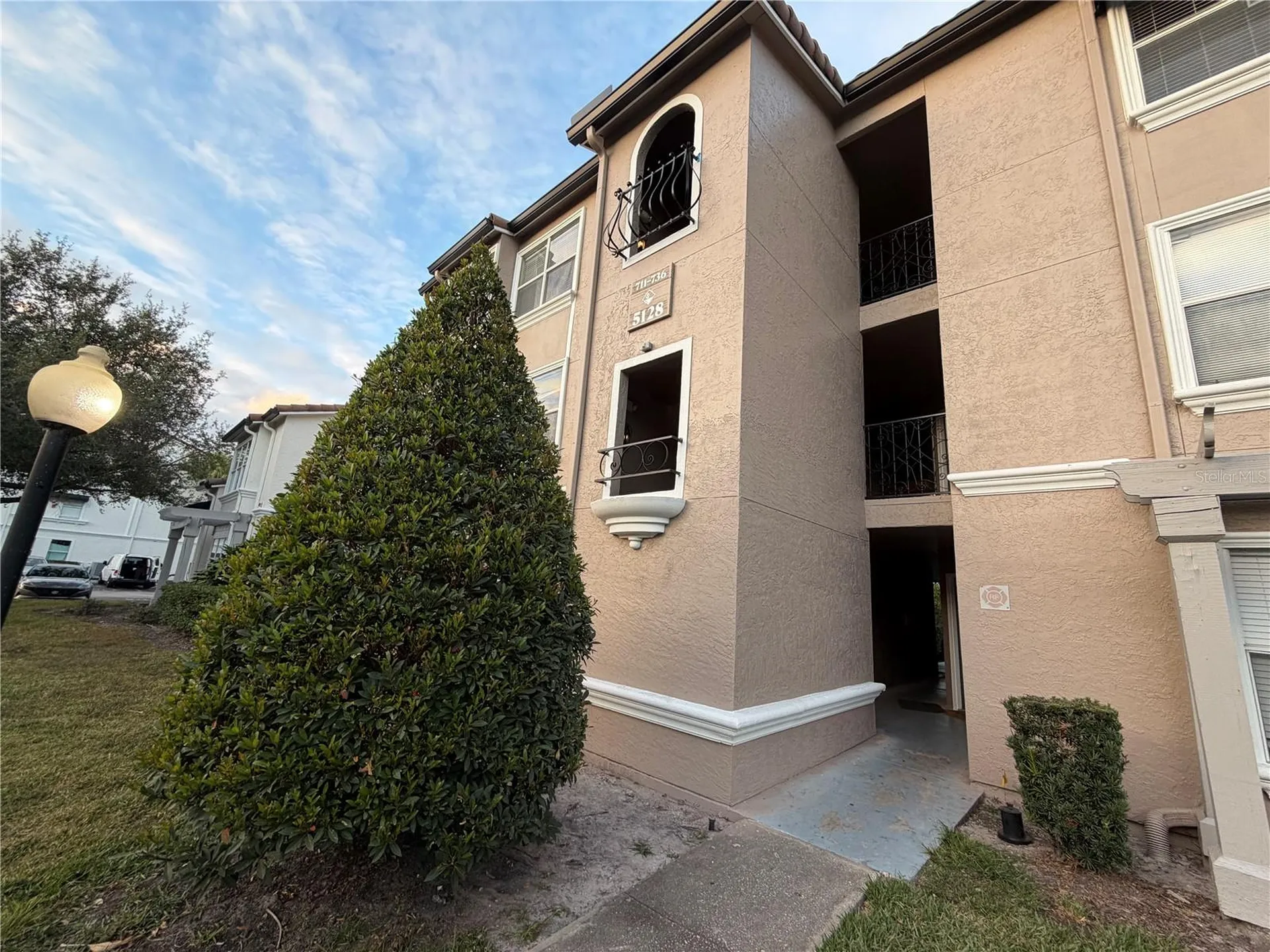 5128 Conroy Road Orlando FL 32811