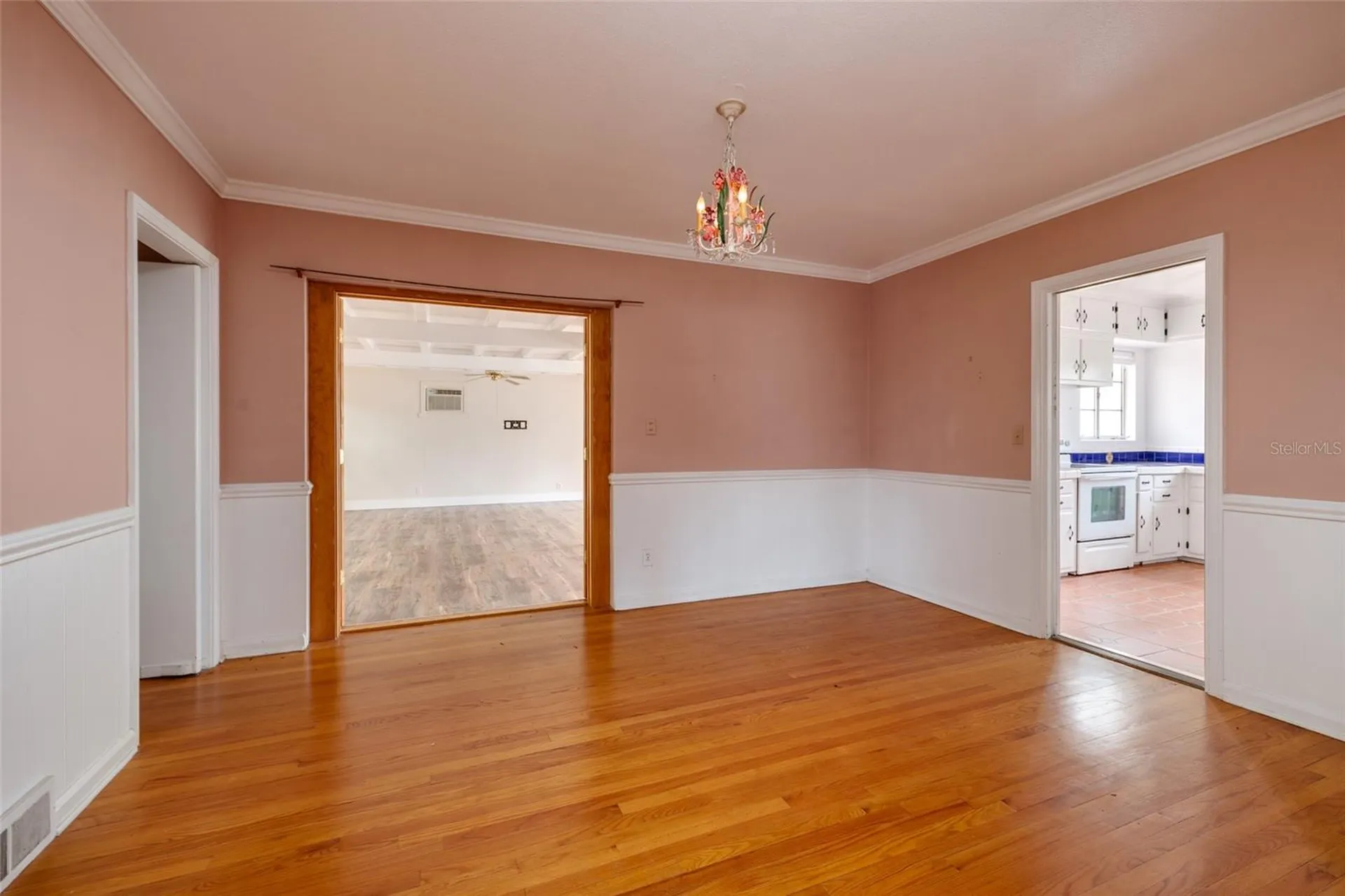 325 Orangeview Avenue Clearwater FL 33755