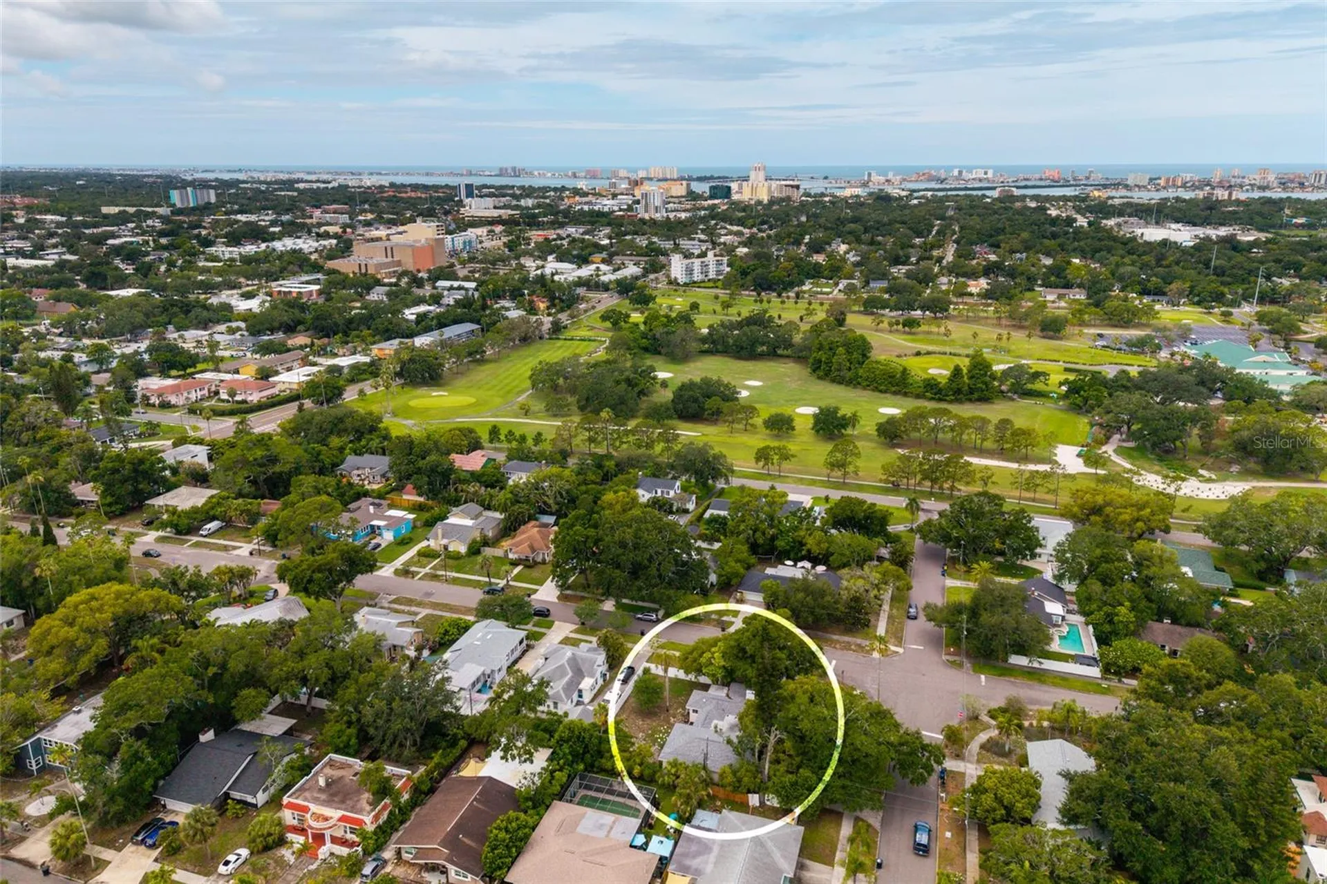 325 Orangeview Avenue Clearwater FL 33755