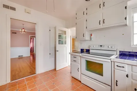 325 Orangeview Avenue Clearwater FL 33755