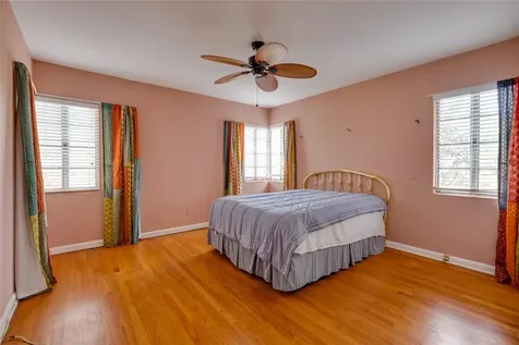 325 Orangeview Avenue Clearwater FL 33755