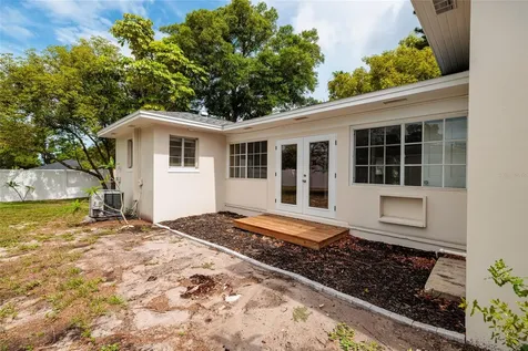 325 Orangeview Avenue Clearwater FL 33755