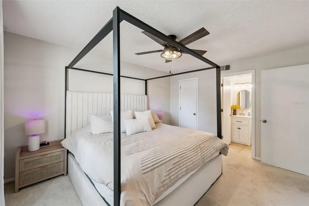 2258 Coach House Boulevard Orlando FL 32812